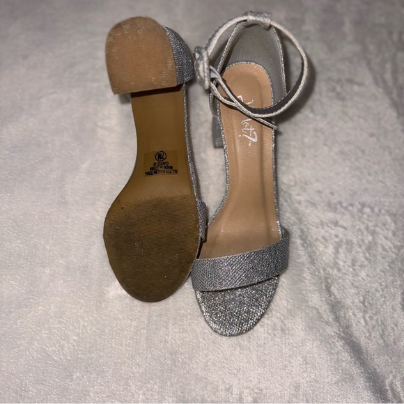 CL by Laundry Jody Sandal/ Heel - Picture 3 of 3